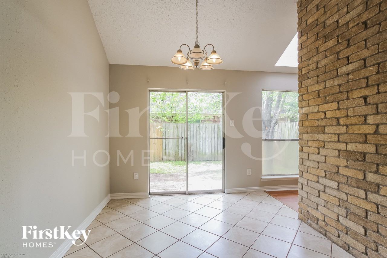 6426 New World Dr - Photo 6 of 16