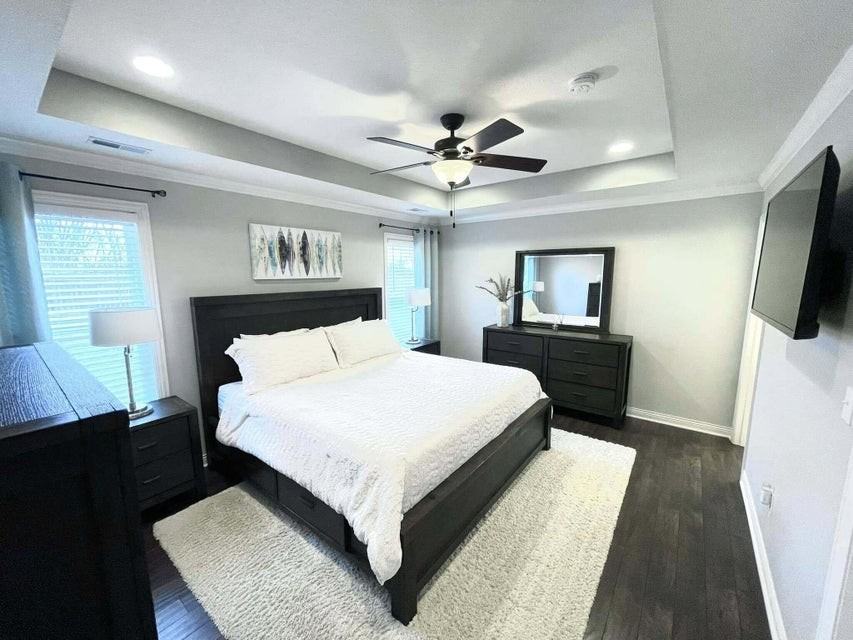 401 E Honey Ln - Photo 2 of 8