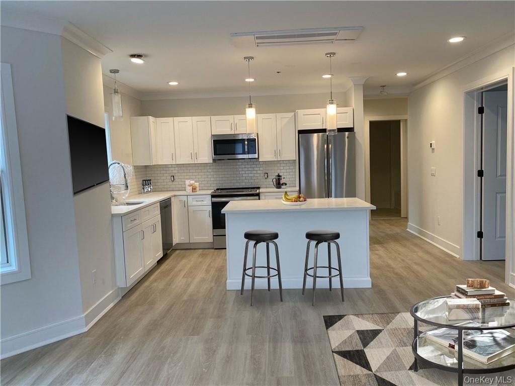 91 Bedford Rd - Photo 3 of 16