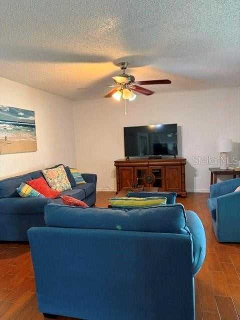 11424 Haymarket Ct - Photo 7 of 37