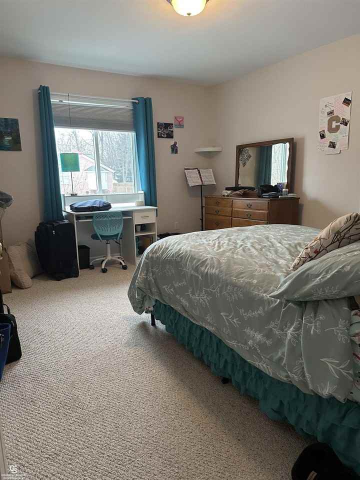 3178 Fanone Dr - Photo 6 of 14