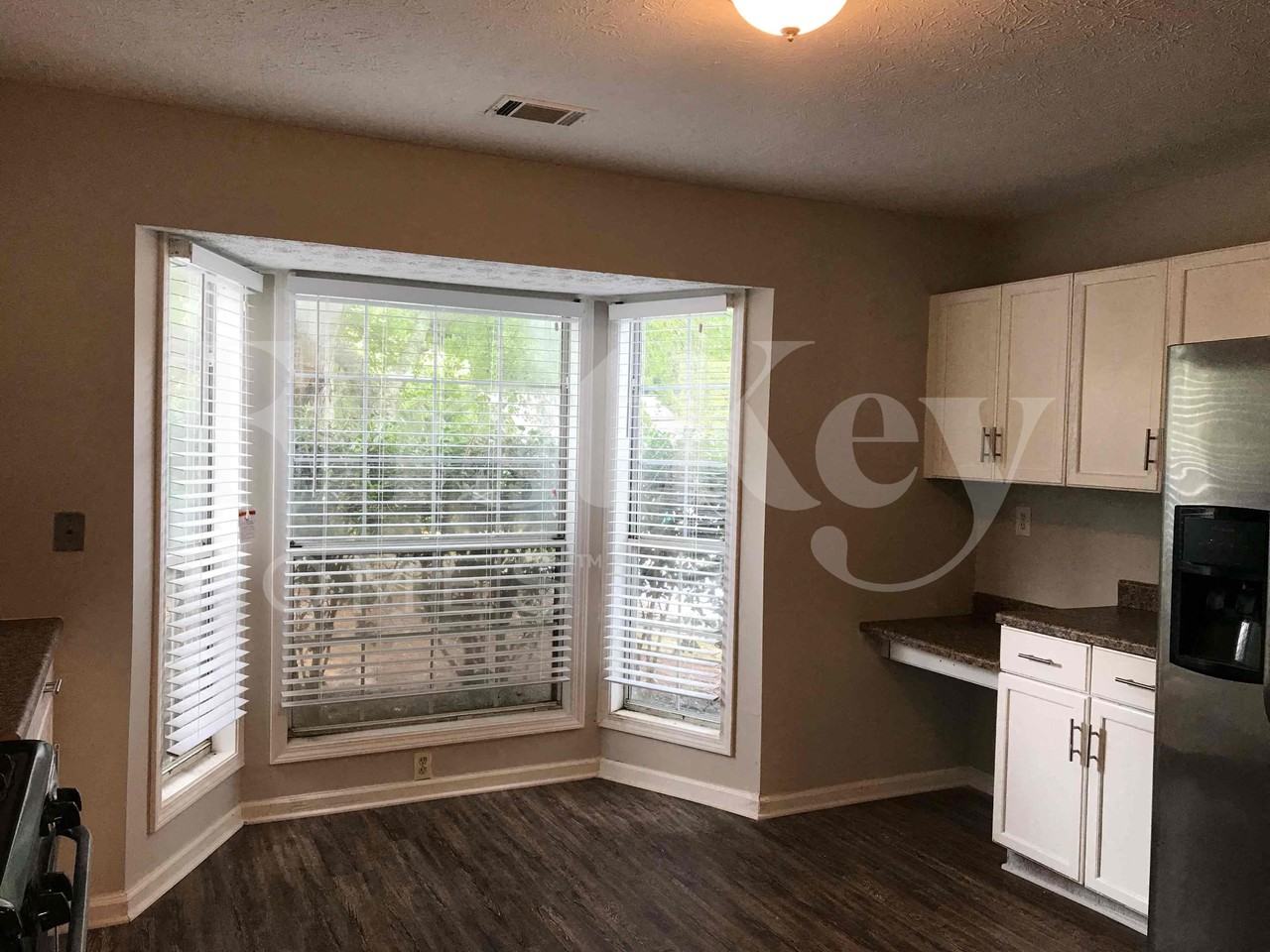 5145 N Bridges Dr - Photo 4 of 23