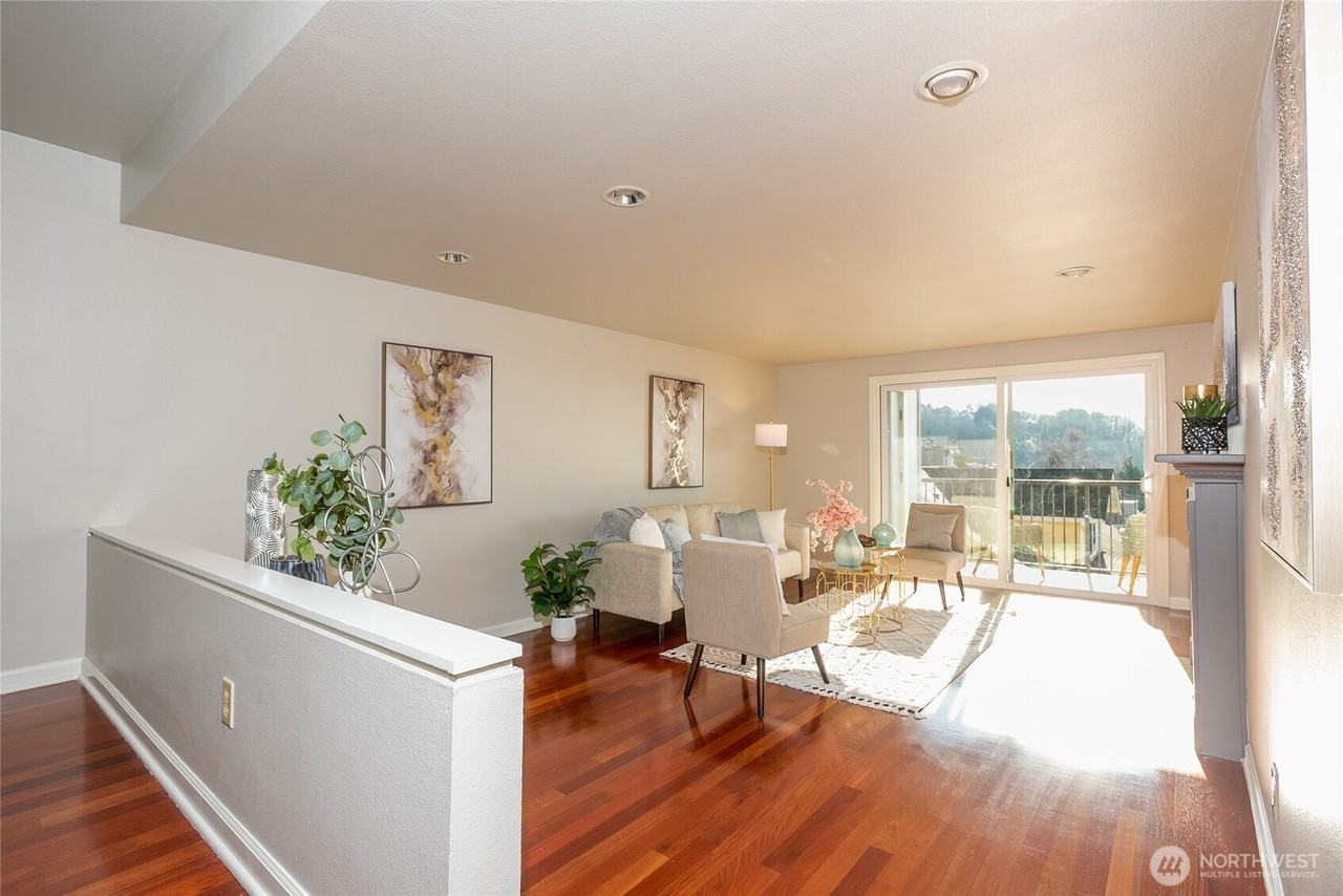 2253 Gilman Dr W ##406 - Photo 7 of 35
