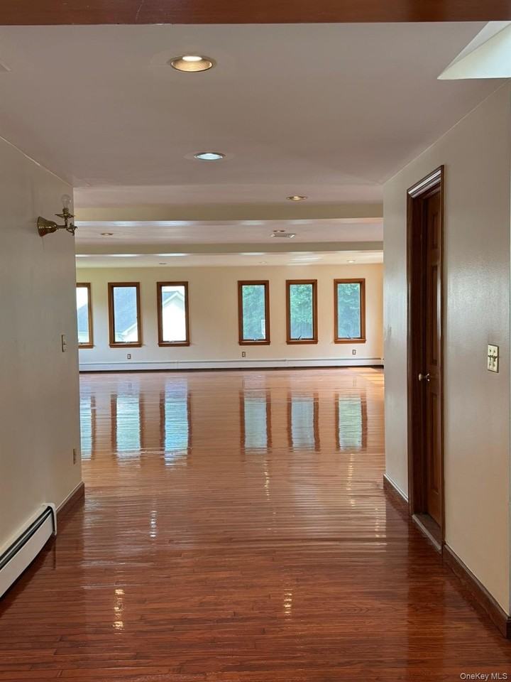 227 Beverly Rd - Photo 2 of 39