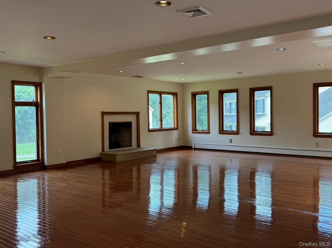 227 Beverly Rd - Photo 3 of 39