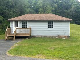 19 Quartz Ln #4 - Photo 1 of 1
