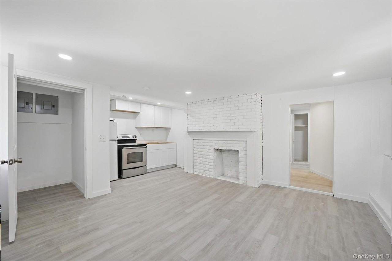 2647 E Main St #2 - Photo 3 of 10