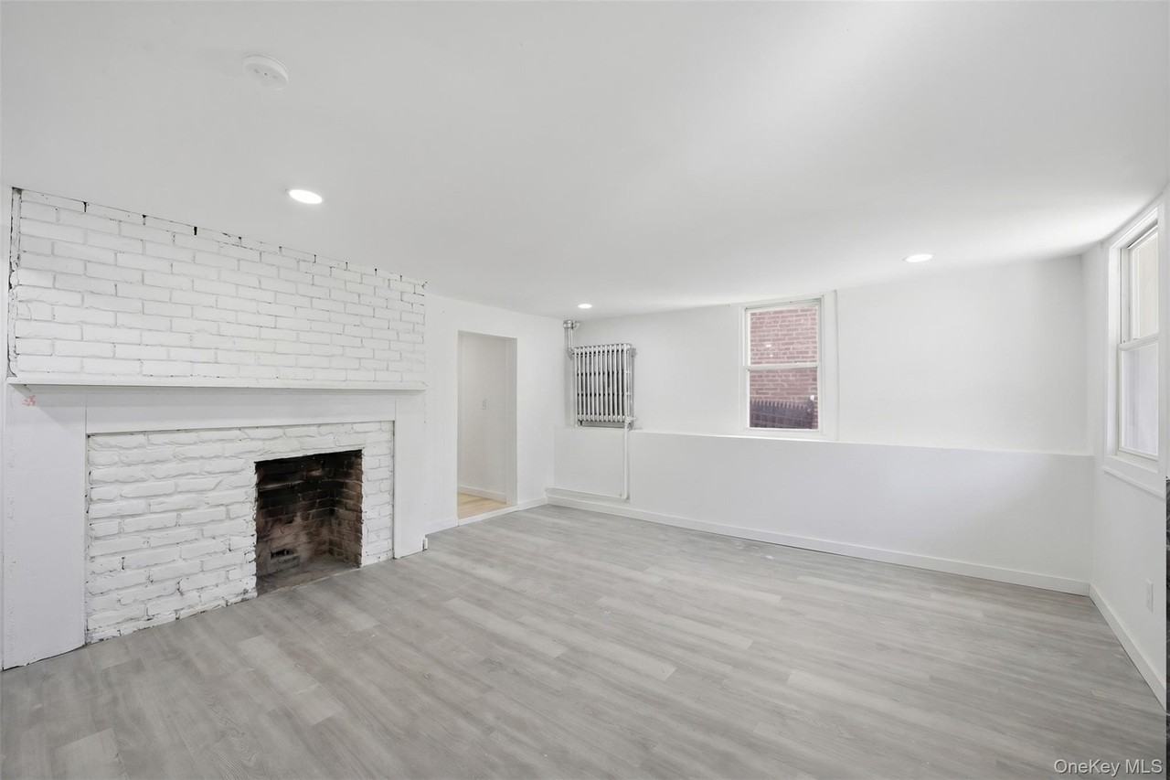 2647 E Main St #2 - Photo 5 of 10