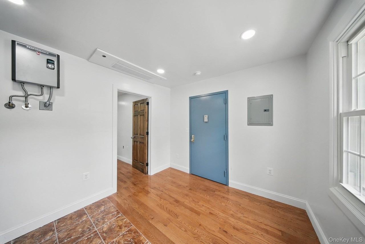 14 Yankee Pl #1 - Photo 4 of 12