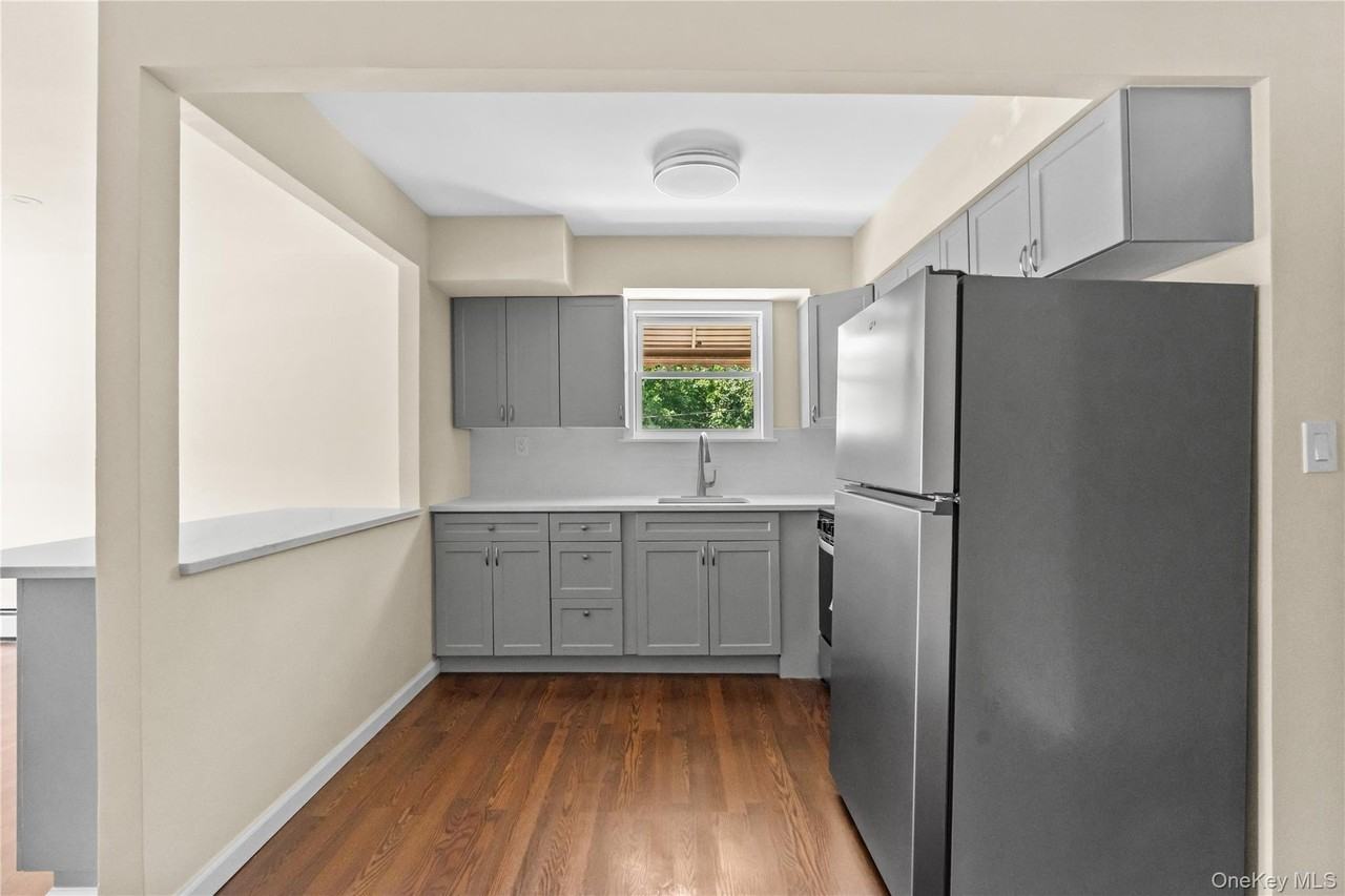 401 Olmstead Ave #2 - Photo 6 of 18