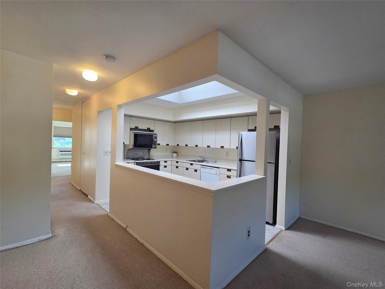 1229 Diane Pl #195U - Photo 2 of 39