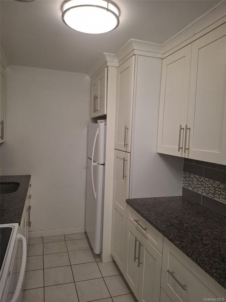 2 Secora Rd #C18 - Photo 6 of 12