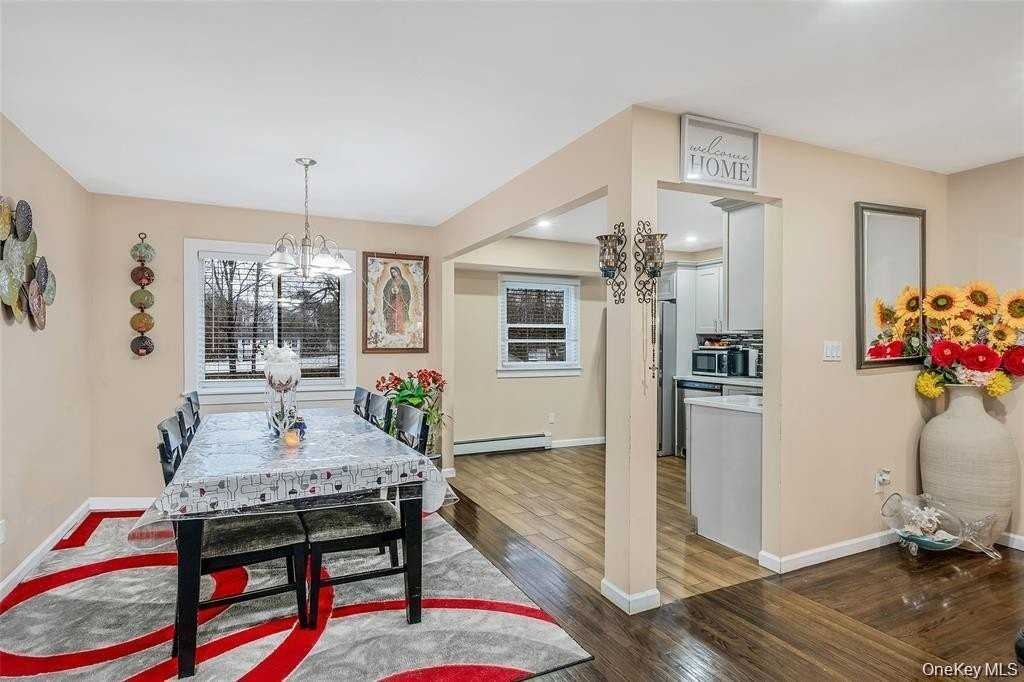 508 Nostrand Ave - Photo 4 of 8