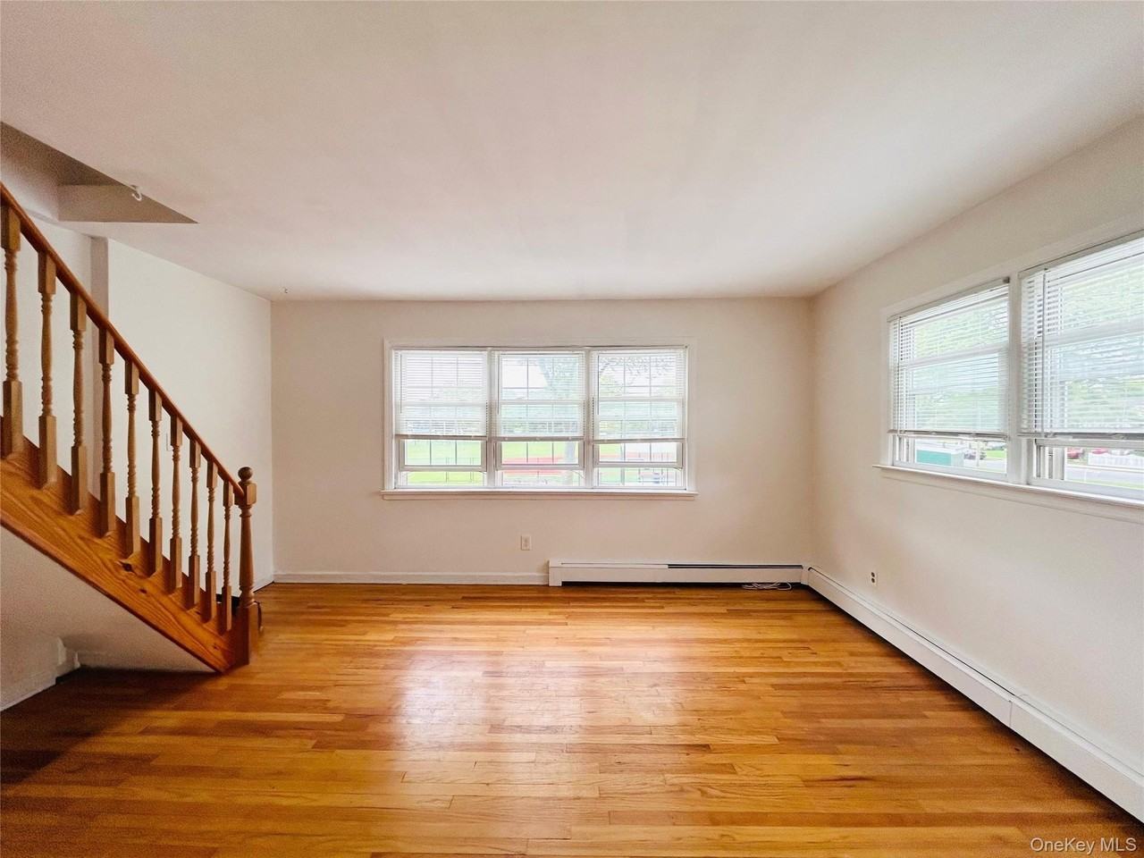 388 N Alleghany Ave - Photo 4 of 8