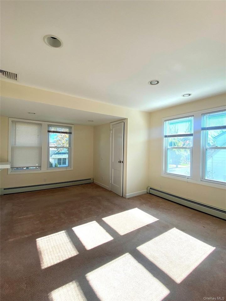 18 Temple St #2 - Photo 2 of 9