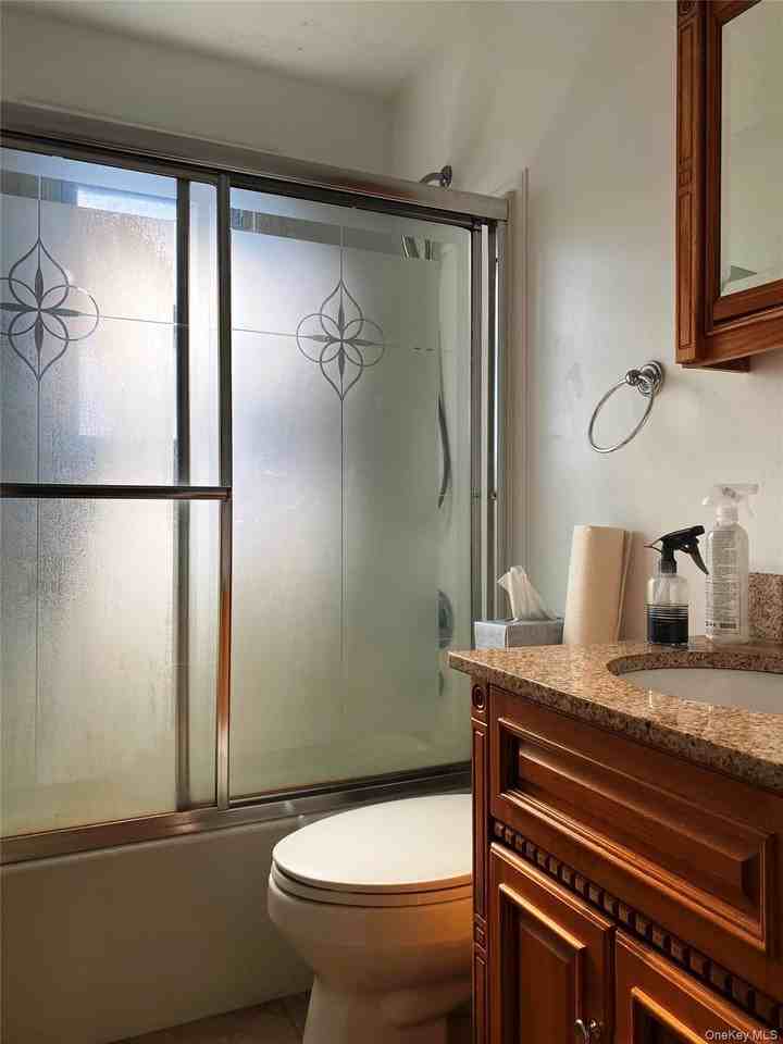 18 Temple St #2 - Photo 7 of 9