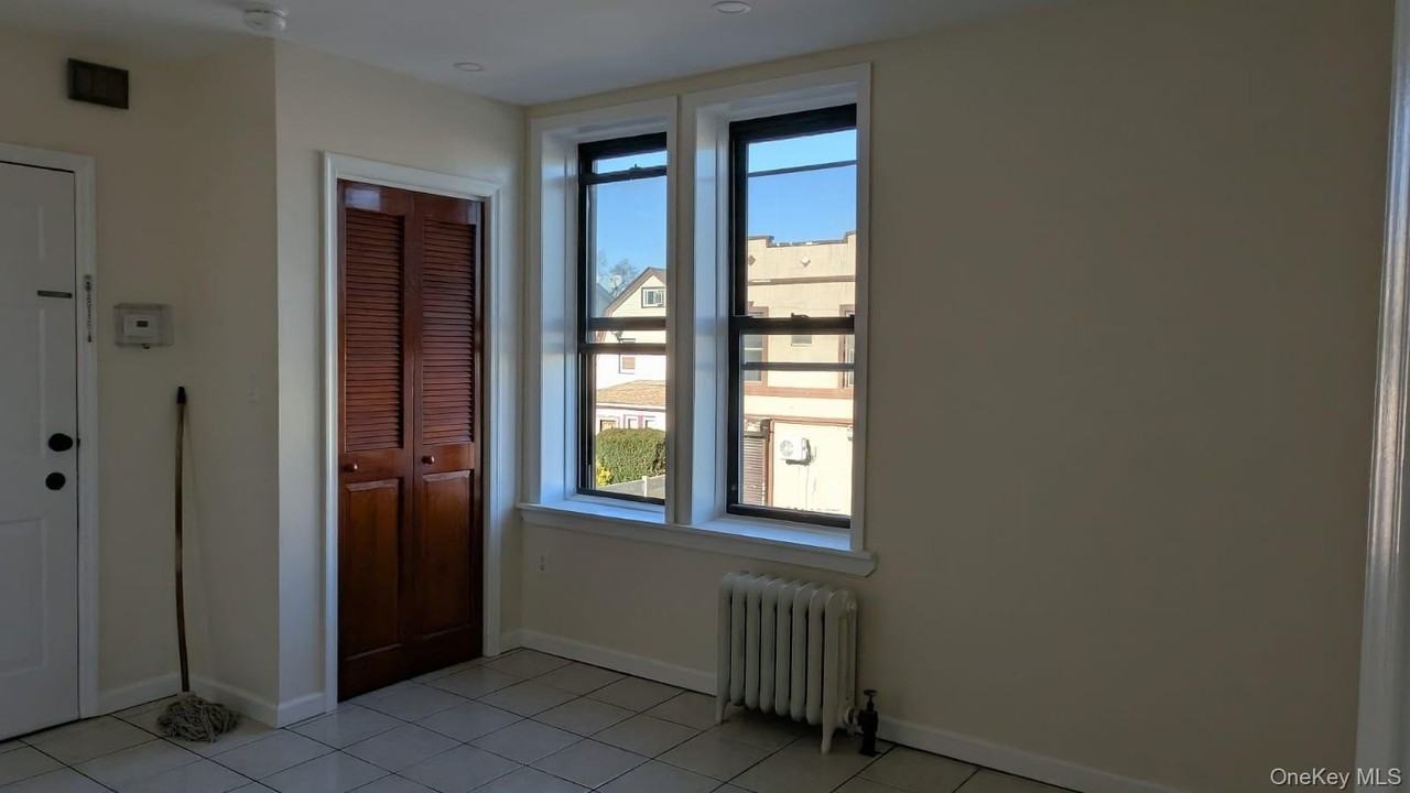 21485 Jamaica Ave #2F - Photo 4 of 9