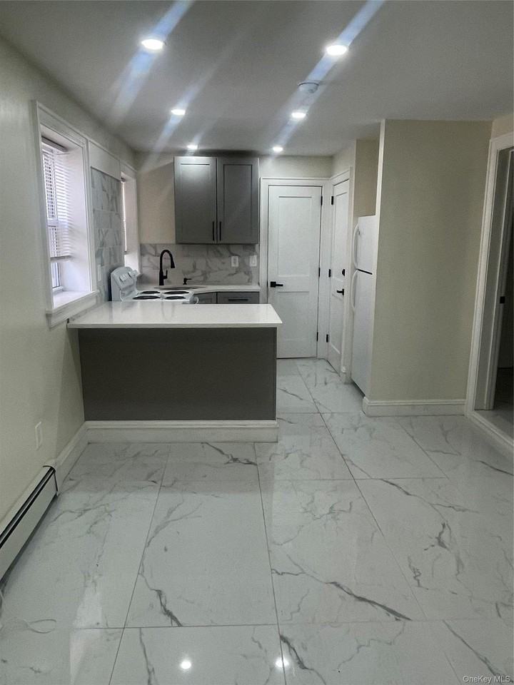 1226 Bergen Ave #1 - Photo 3 of 8