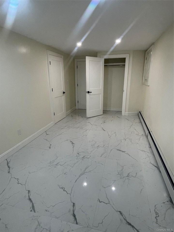 1226 Bergen Ave #1 - Photo 5 of 8