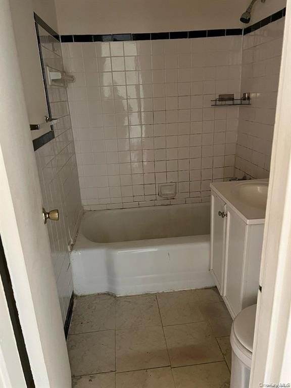 22289 Braddock Ave #6B - Photo 5 of 5