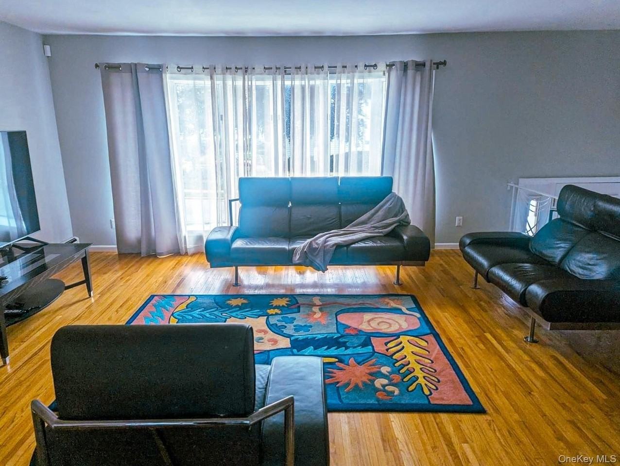 821 Cliffside Ave - Photo 3 of 11