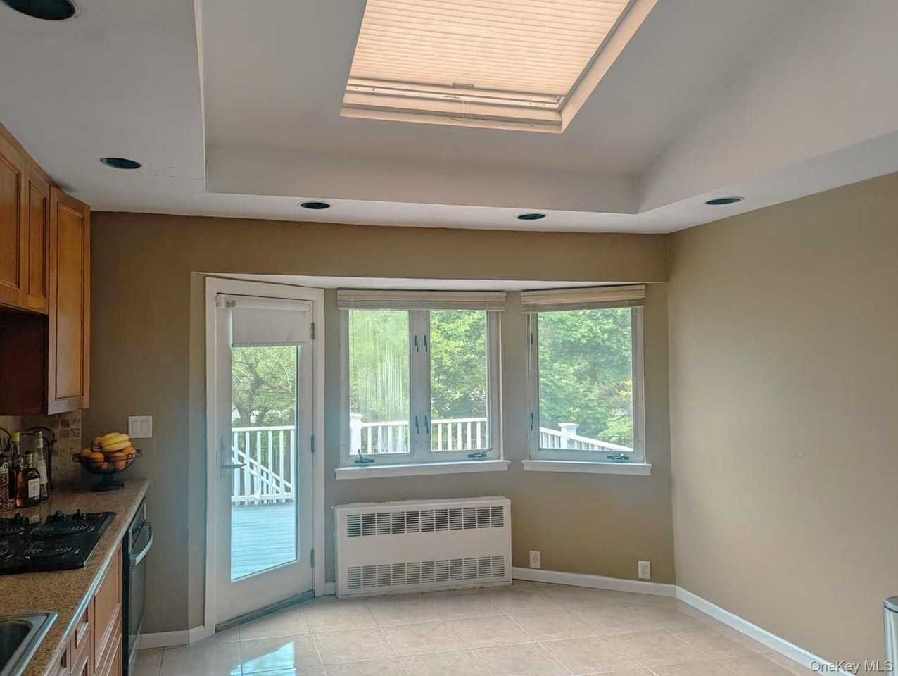 821 Cliffside Ave - Photo 5 of 11