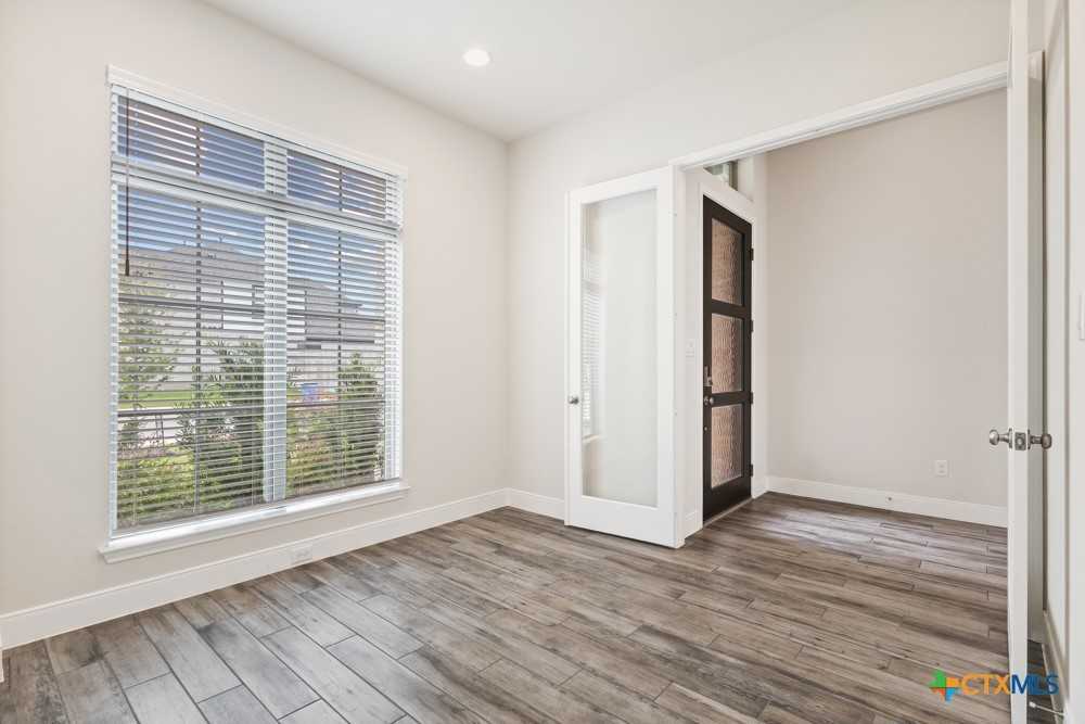 1841 Windward Way - Photo 7 of 38
