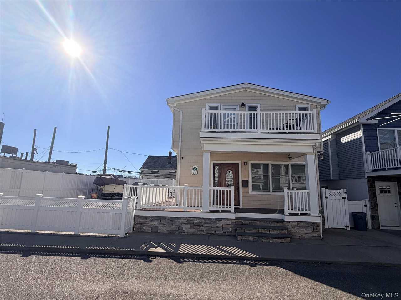 65 New Hampshire St - Photo 2 of 28