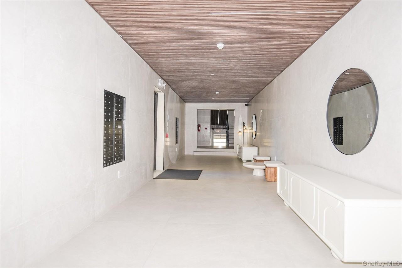 315 315 BE W Broadway #BE - Photo 7 of 15