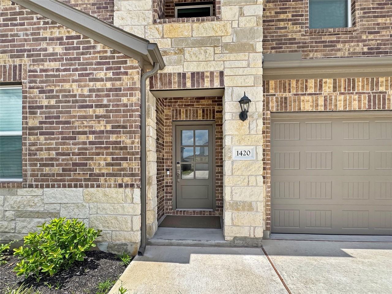 1420 Carvin Way - Photo 2 of 17