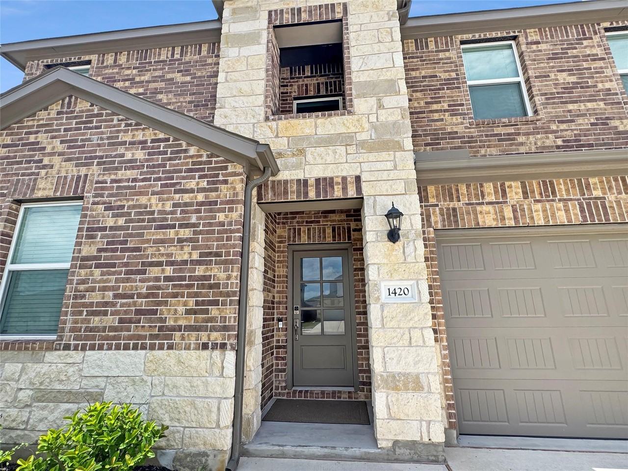 1420 Carvin Way - Photo 3 of 17