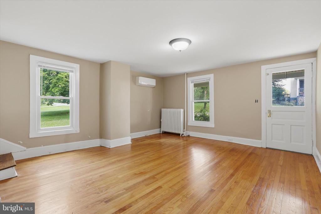 8606 Yellow Springs Rd - Photo 5 of 50