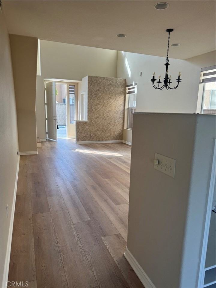 14023 Visions Dr - Photo 2 of 17