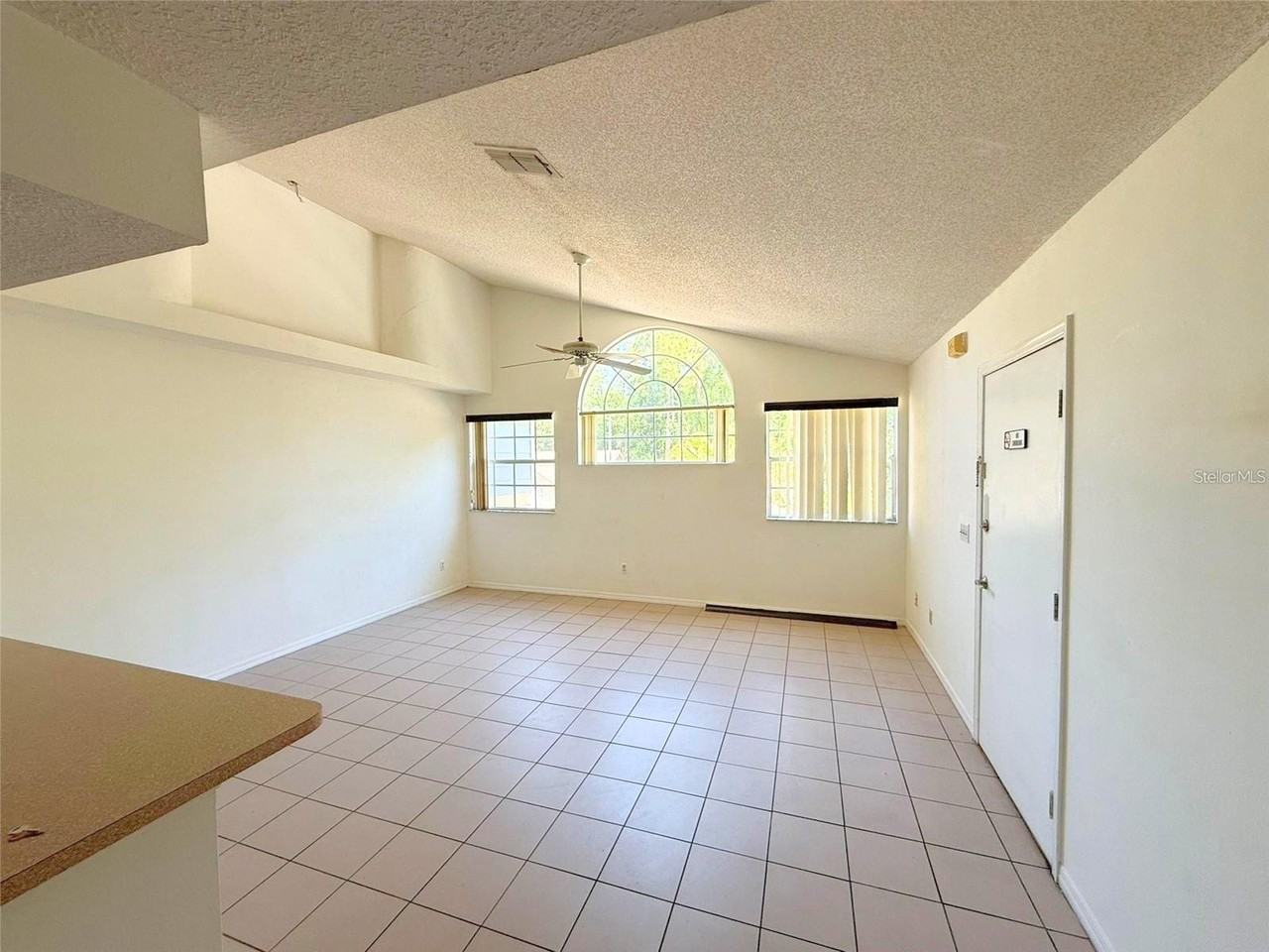 2000 Royal Bay Blvd - Photo 4 of 21