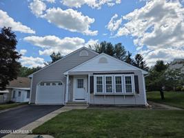 featured image of 40 Birchwood Dr