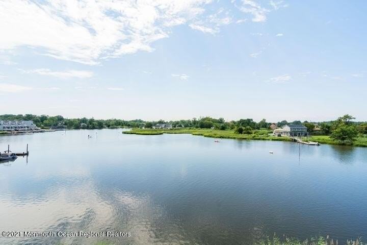 57 Bridgewaters Dr #7 - Photo 4 of 15