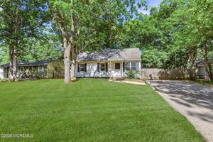 featured image of 1305 Marshall St