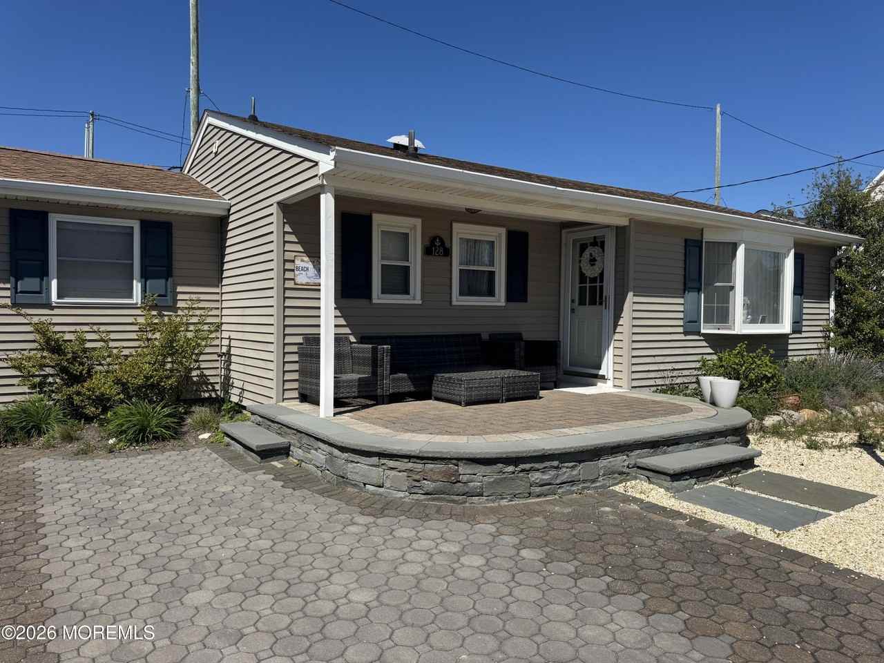 128 San Fernando Dr - Photo 4 of 15