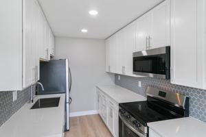 featured image of 405 E Reed St #9