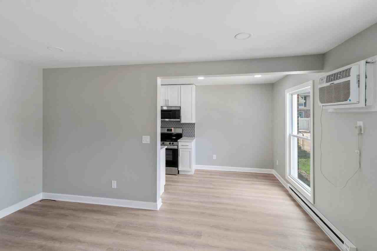 405 E Reed St #9 - Photo 6 of 14