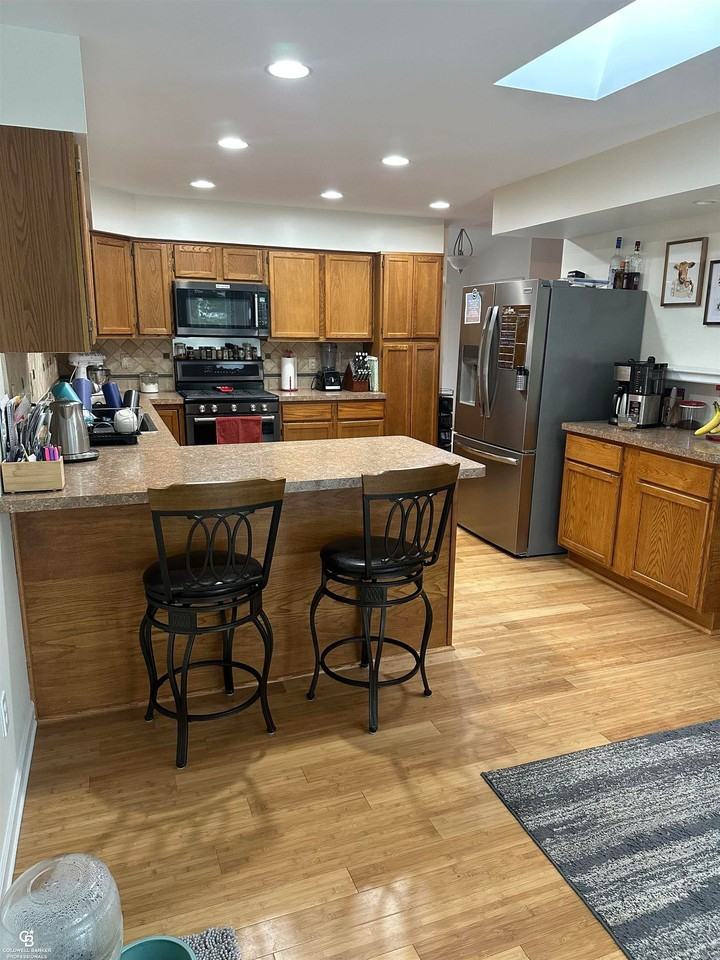 3178 Fanone Dr - Photo 3 of 14
