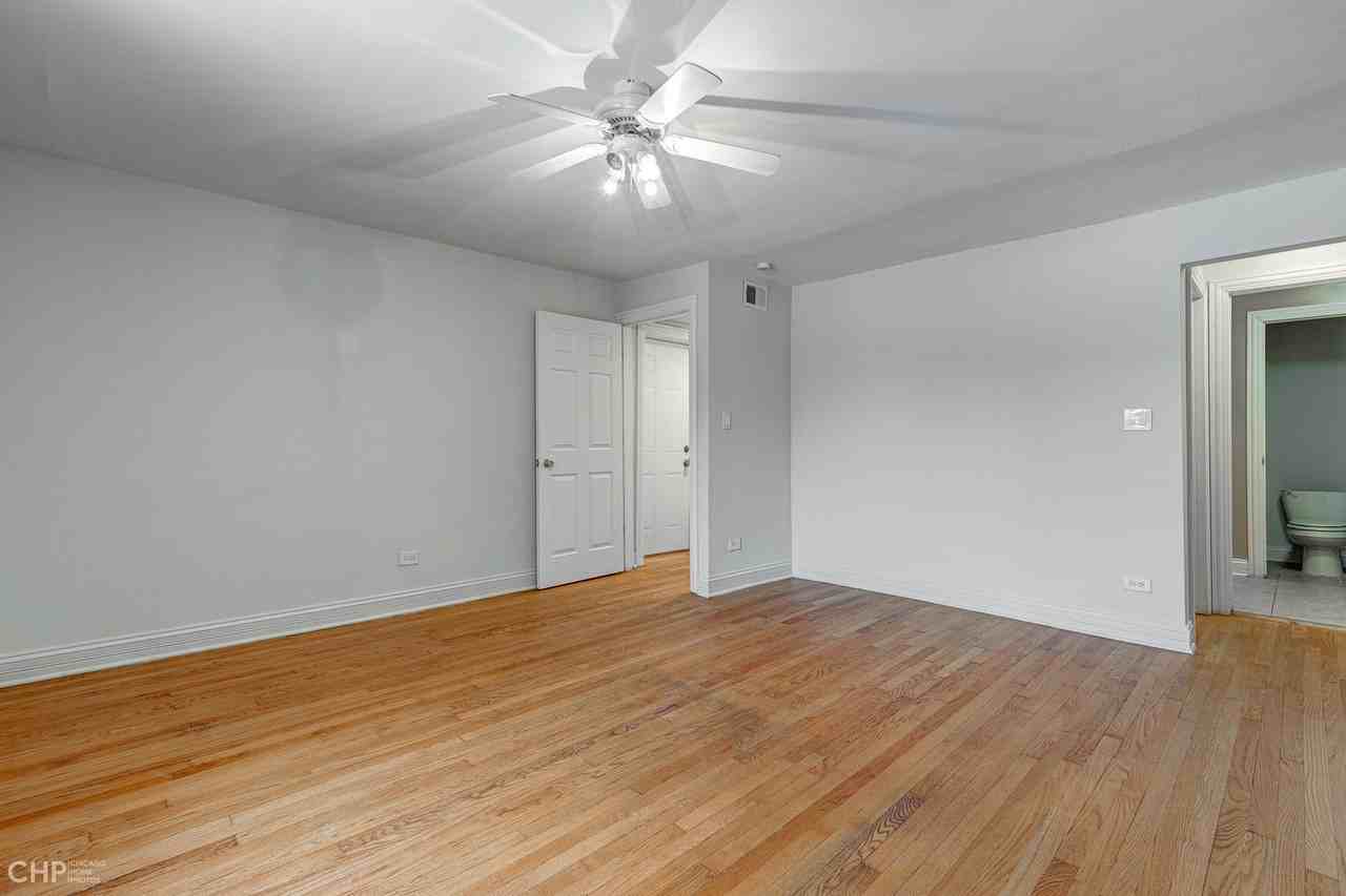 4938 S King Dr #2 - Photo 7 of 16