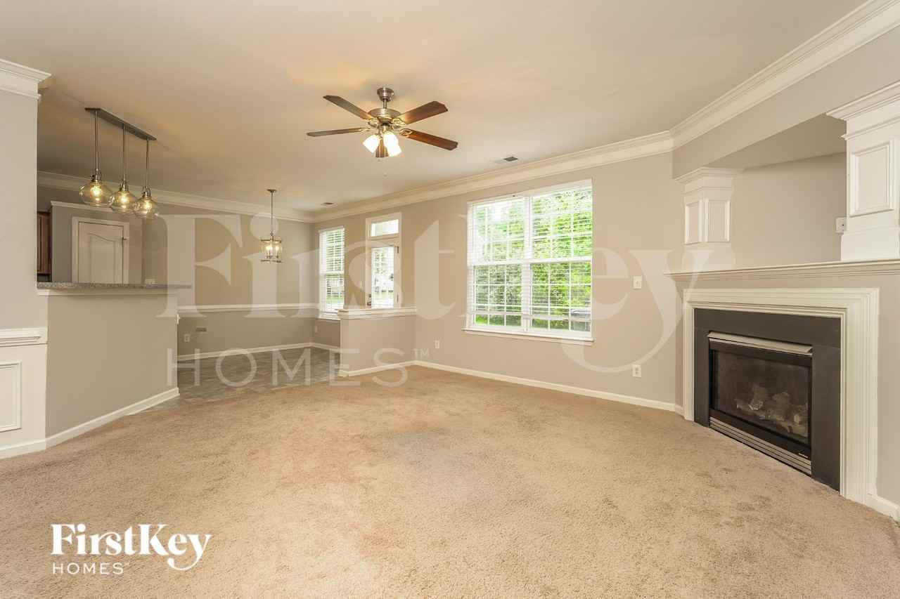 3690 Fiddlers Glenn Ct - Photo 4 of 17