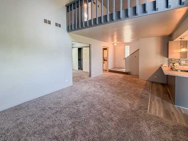 939 Chase Ct - Photo 4 of 29