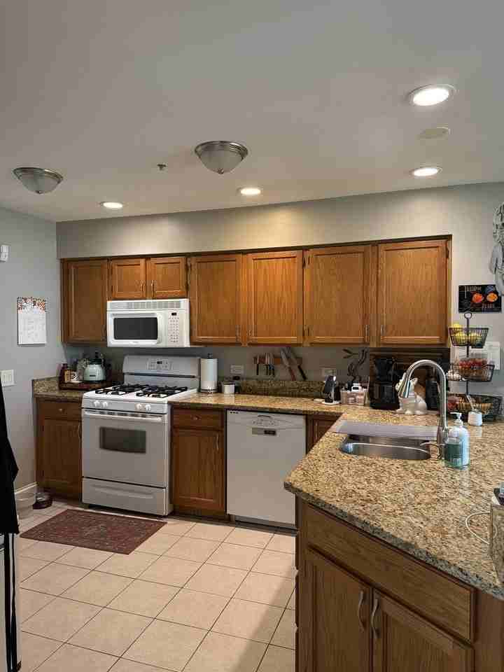 1153 E Cambria Ln S - Photo 4 of 15