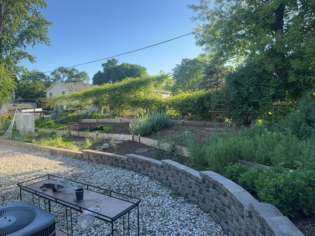 3829 Eastway Dr - Photo 2 of 31