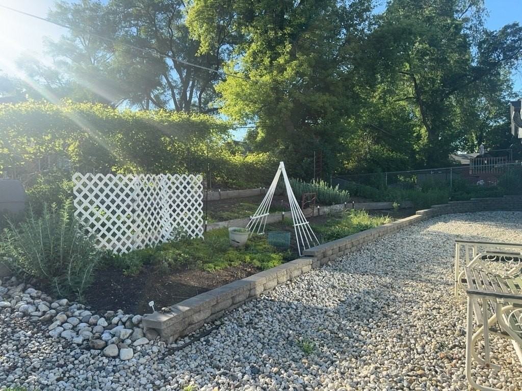 3829 Eastway Dr - Photo 5 of 31