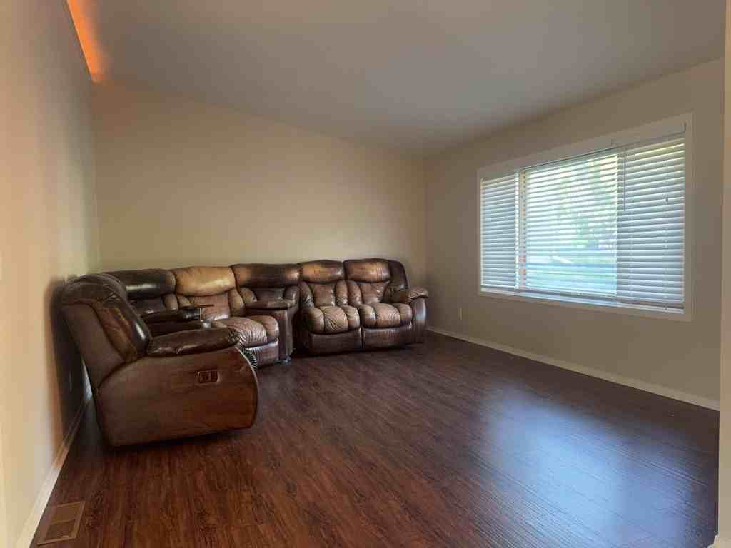 3829 Eastway Dr - Photo 7 of 31