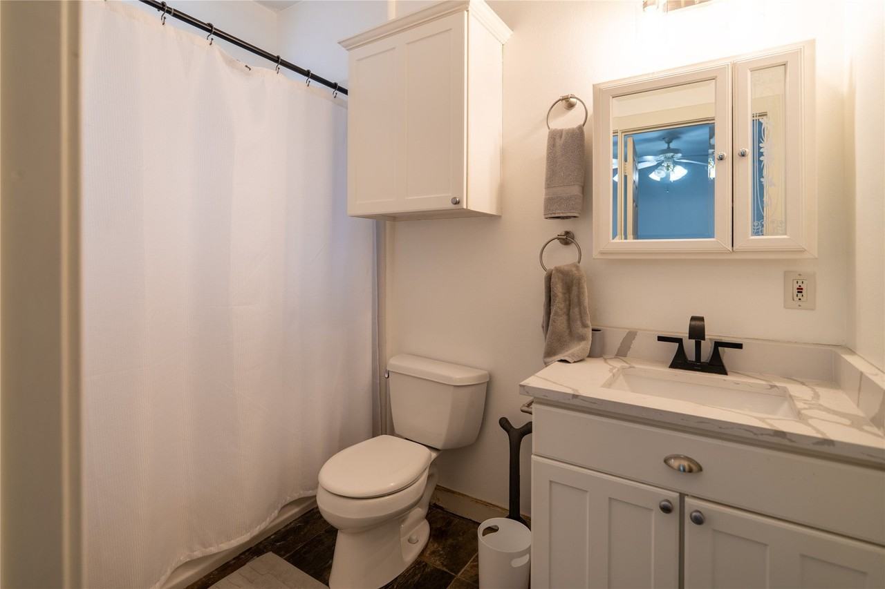 604 W Drew St - Photo 5 of 14