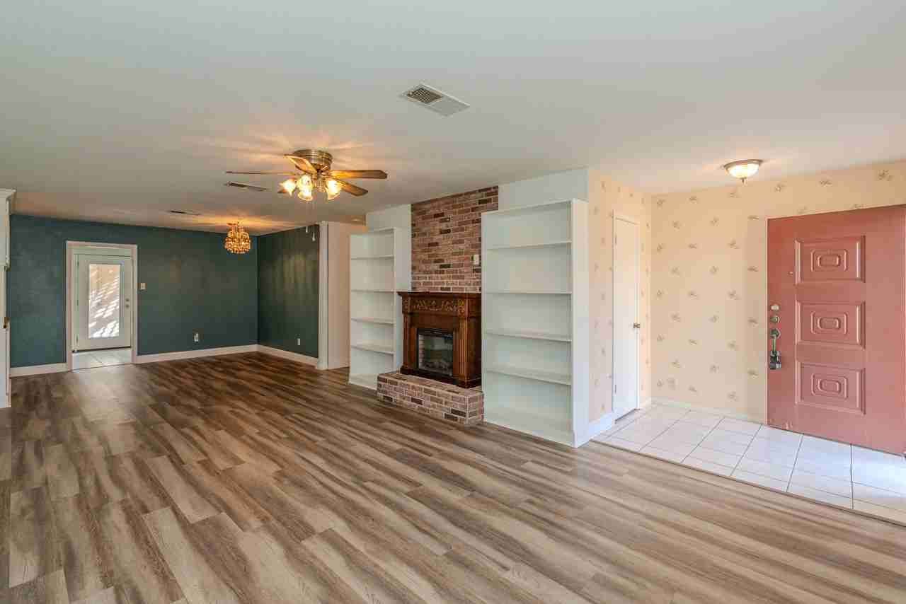 5975 Meadow Way - Photo 4 of 19